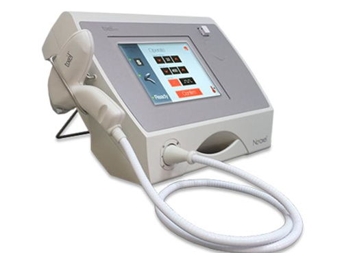 德國Zimmer采曼醫療冷風機 高能光電療程的無痛守護者，提升醫療設備租賃新體驗